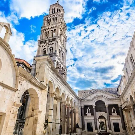 Diocletian's Palace سبليت